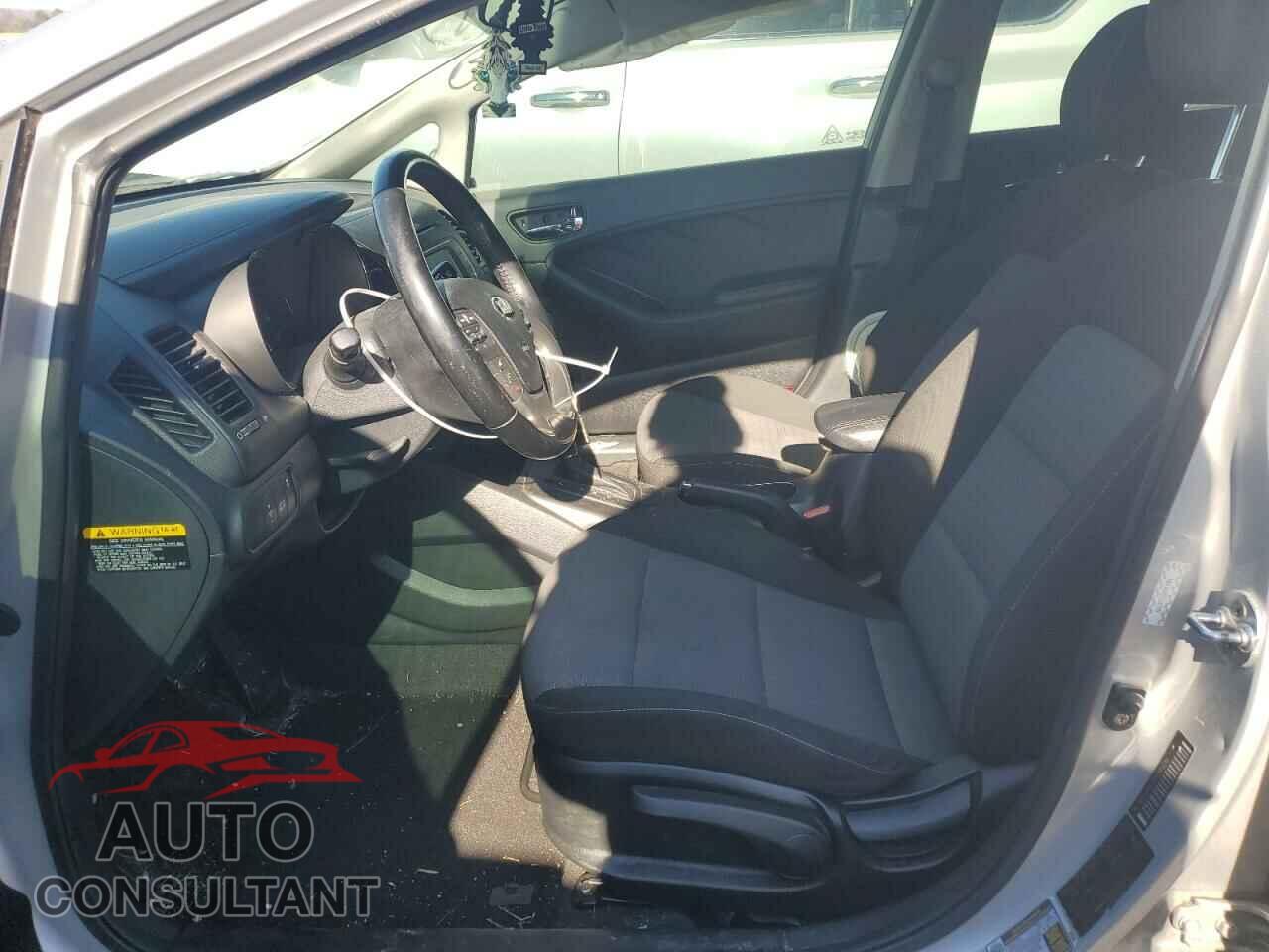 KIA FORTE 2016 - KNAFX4A82G5545239