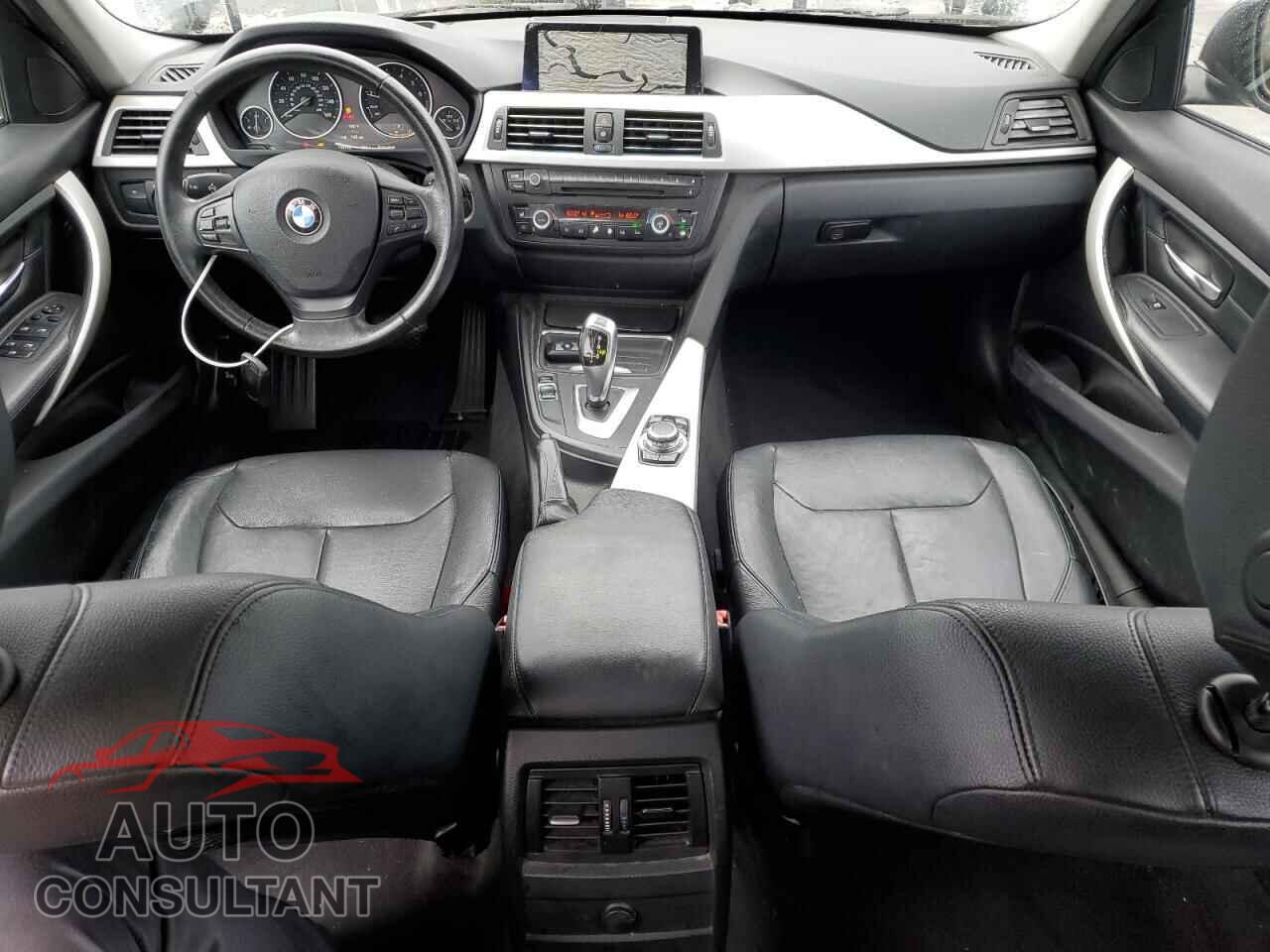 BMW 3 SERIES 2012 - WBA3C1C50CF433169