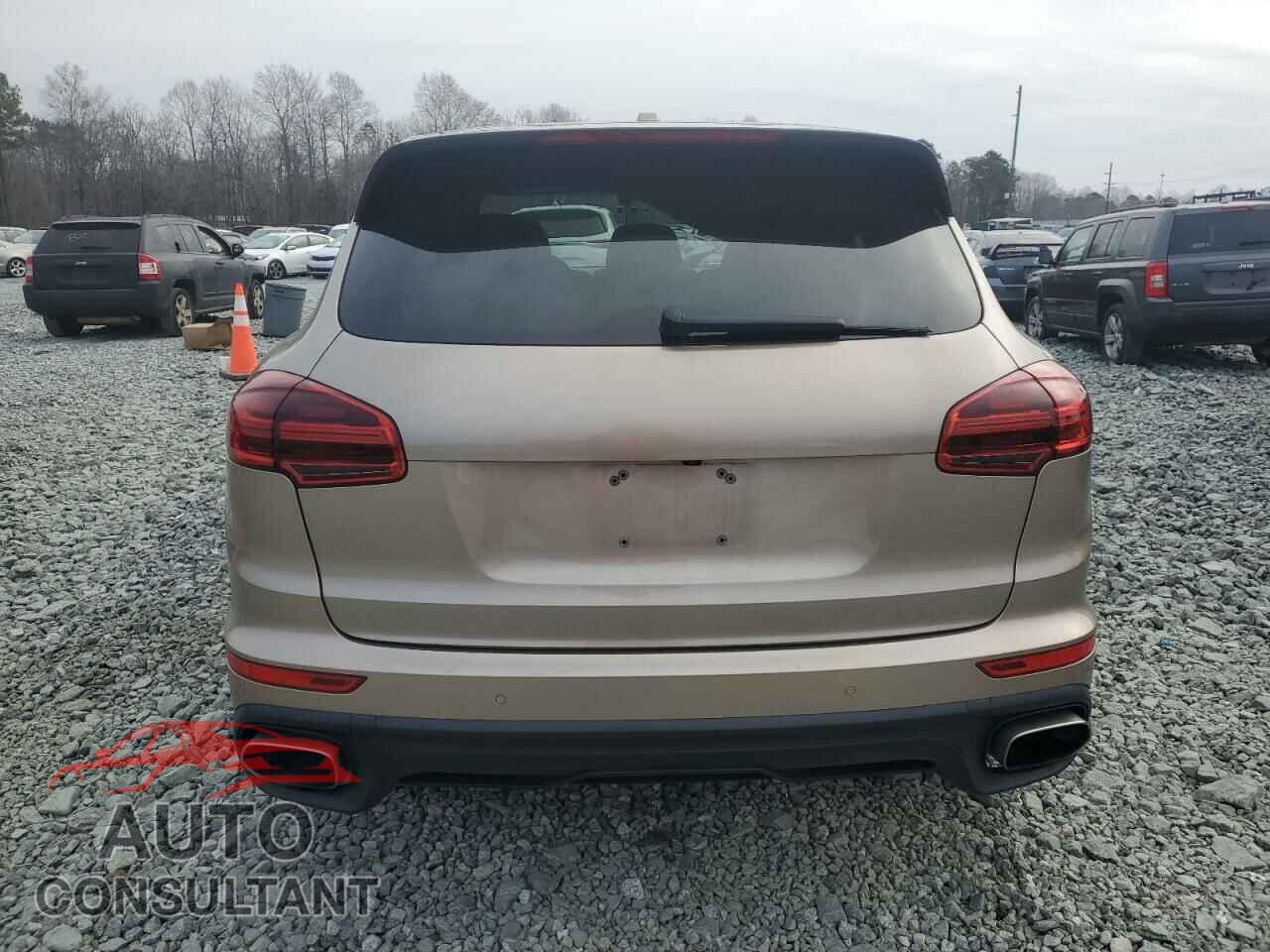 PORSCHE CAYENNE 2016 - WP1AA2A24GLA08803