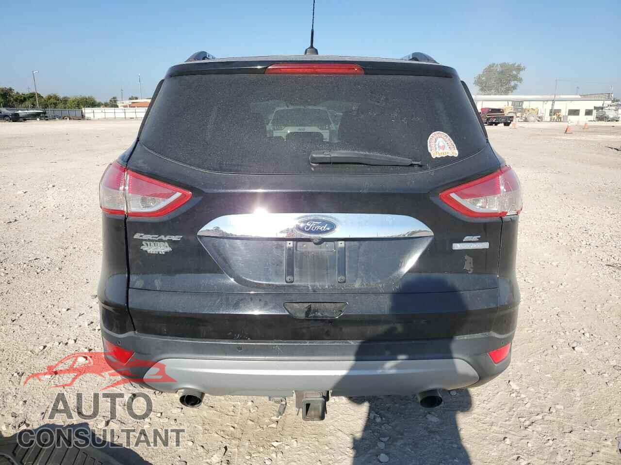 FORD ESCAPE 2016 - 1FMCU0GX2GUC78689