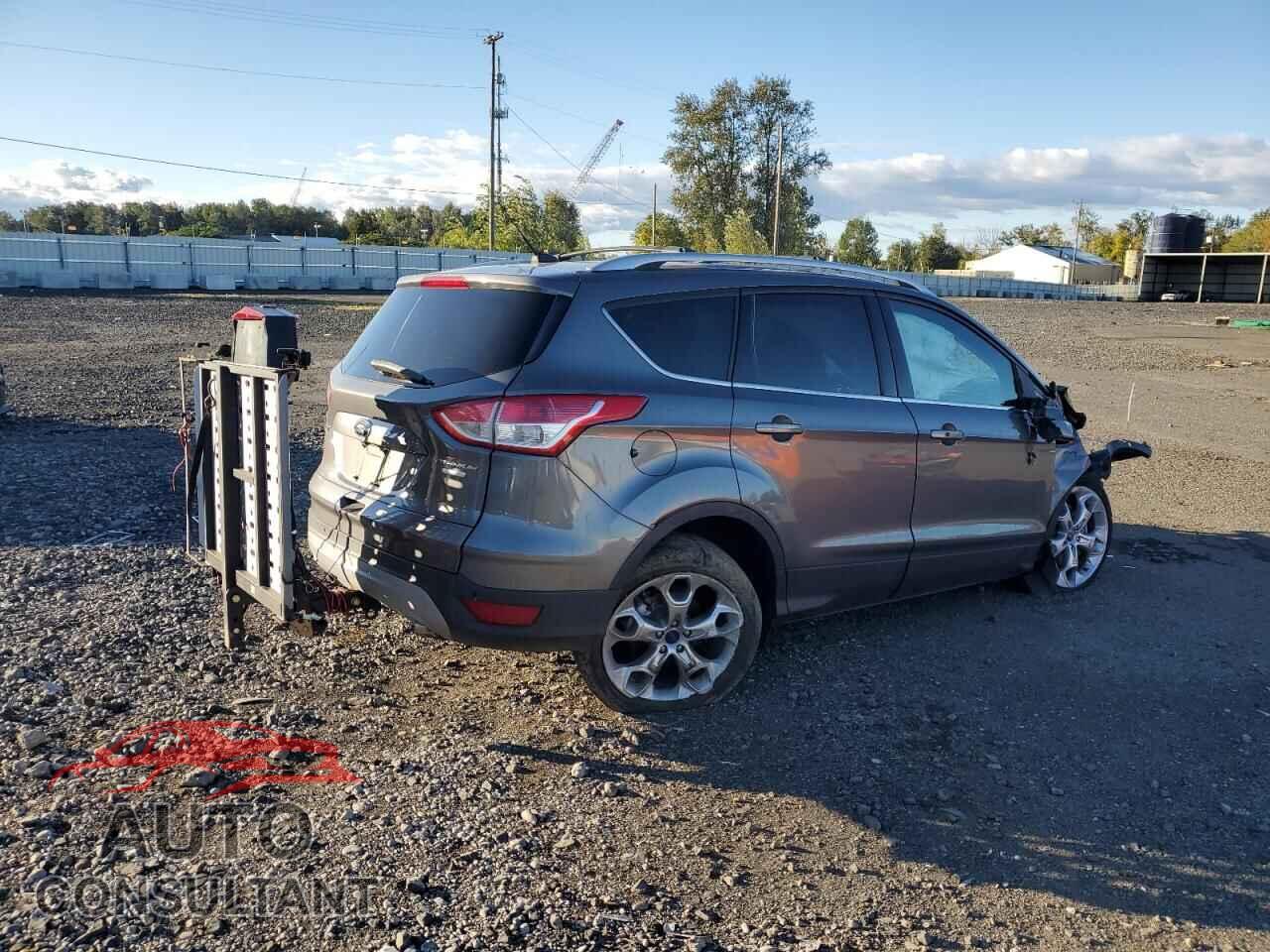 FORD ESCAPE 2013 - 1FMCU9J97DUB08919