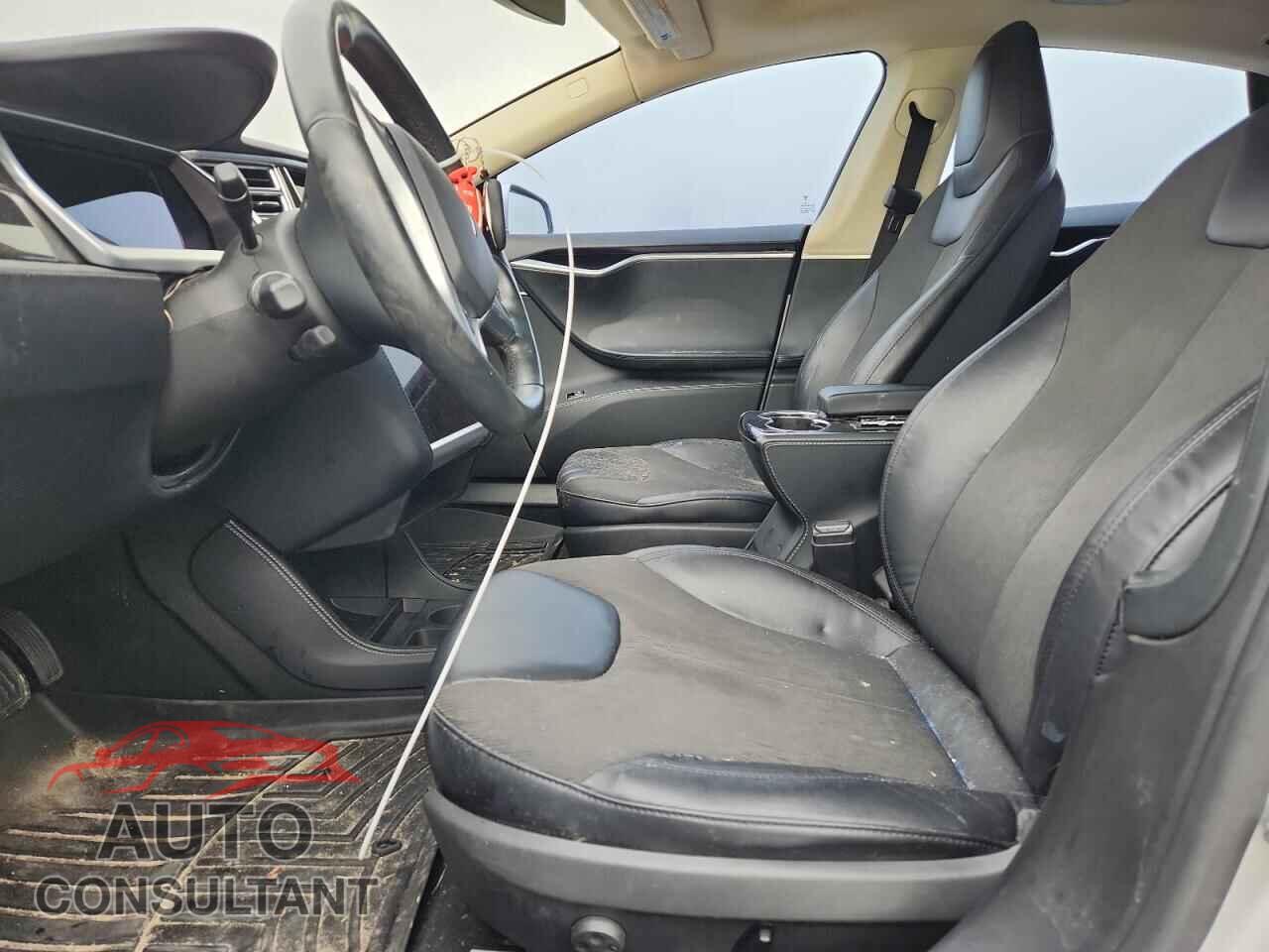 TESLA MODEL S 2013 - 5YJSA1CN0DFP22661