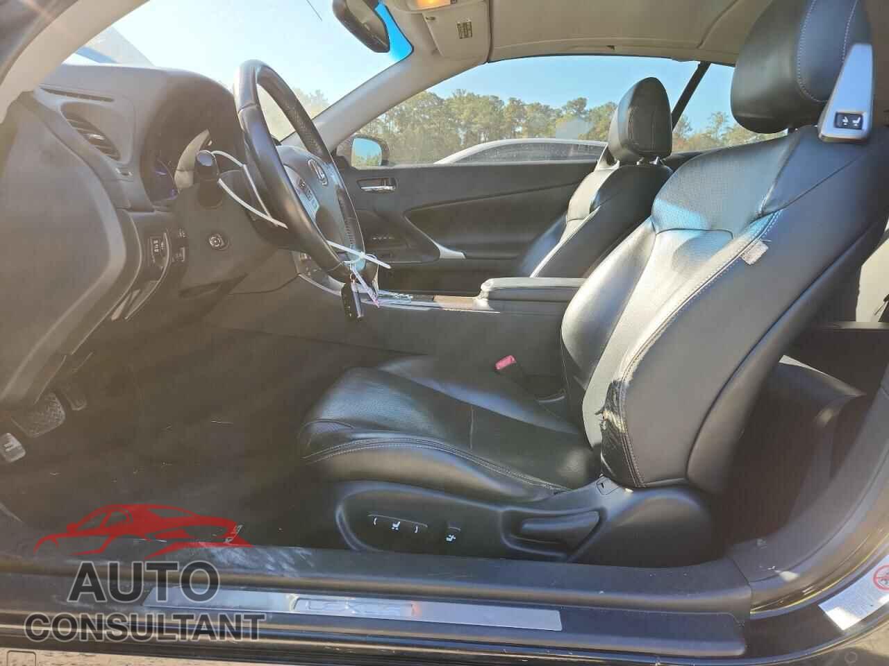 LEXUS IS 2012 - JTHFF2C20C2525746