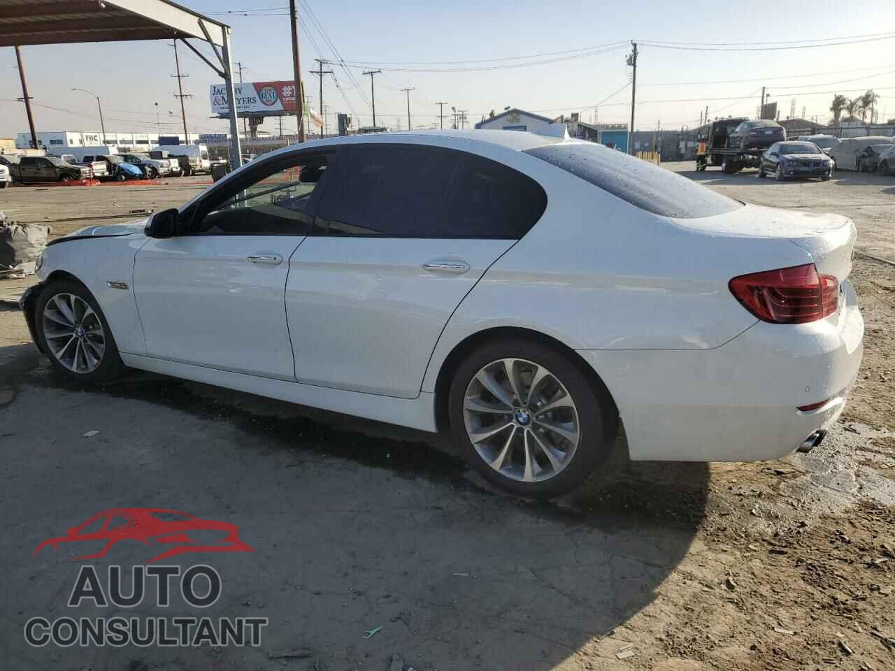BMW 5 SERIES 2015 - WBA5A5C59FD515701