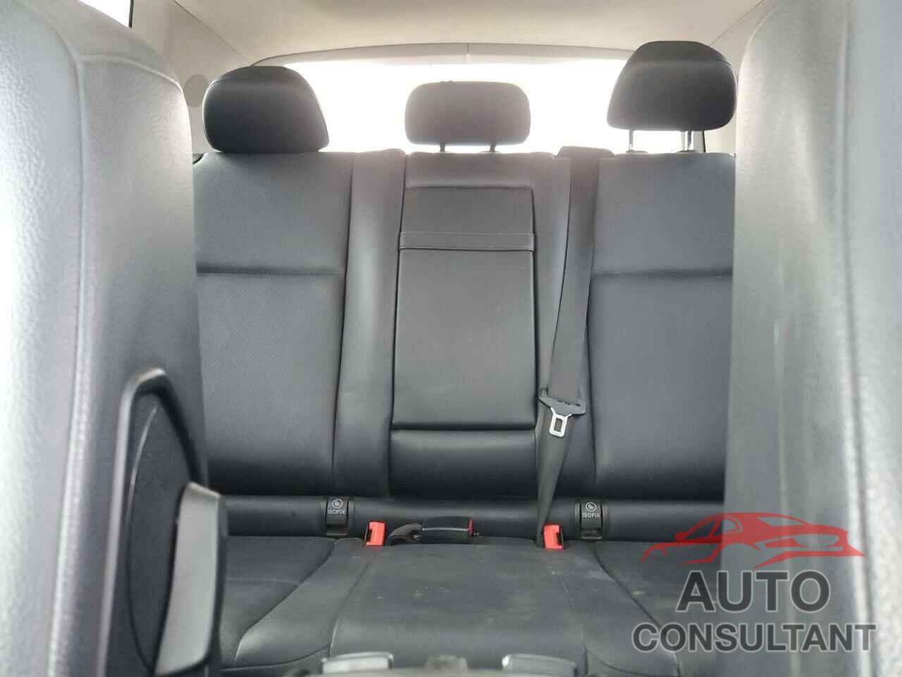 MERCEDES-BENZ GLK-CLASS 2011 - WDCGG8HB1BF610966