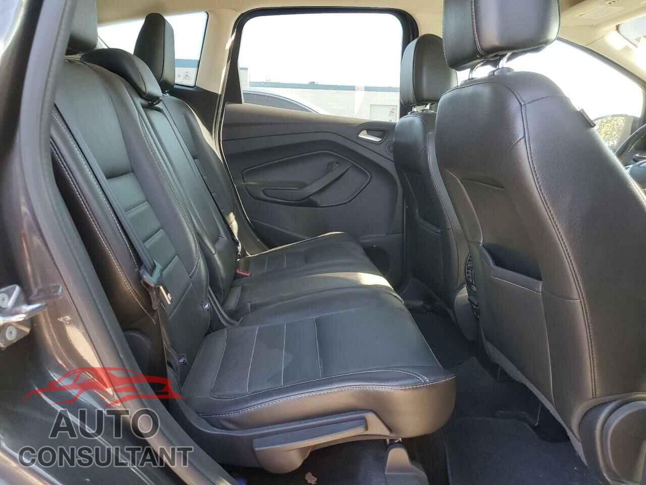 FORD CMAX 2015 - 1FADP5BUXFL112182