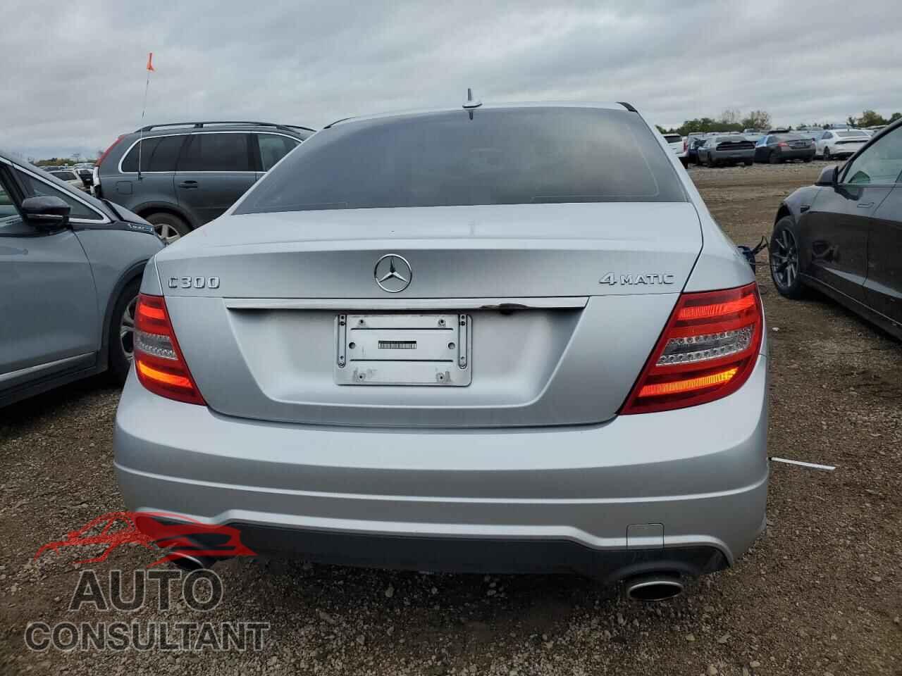 MERCEDES-BENZ C-CLASS 2012 - WDDGF8BB4CR192023