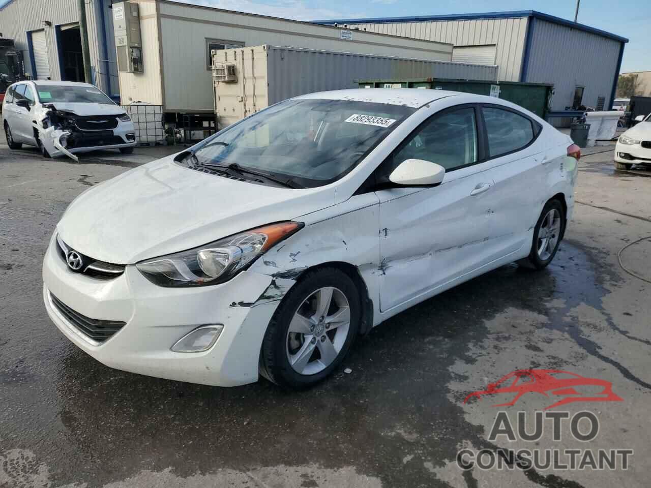 HYUNDAI ELANTRA 2013 - 5NPDH4AE8DH398353