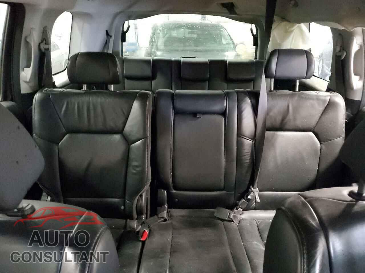 HONDA PILOT 2011 - 5FNYF4H5XBB060767