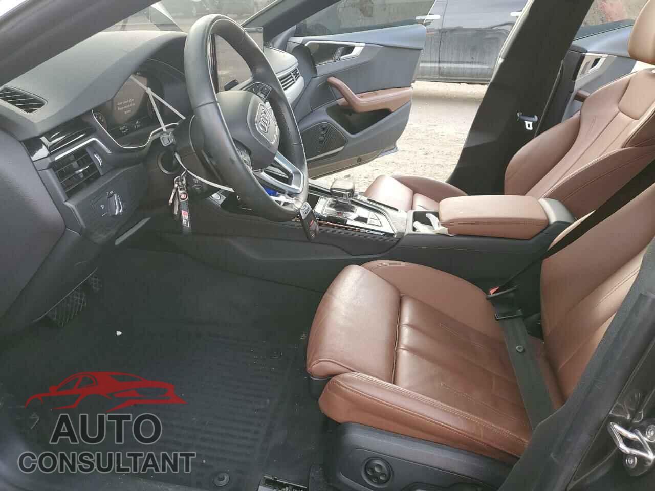 AUDI A5 2021 - WAUFACF54MA047900