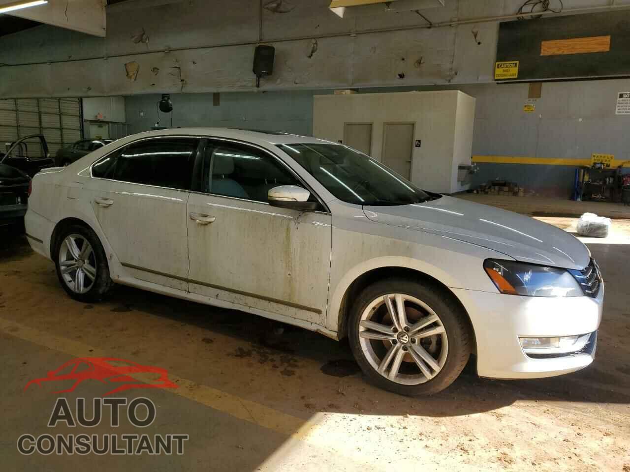 VOLKSWAGEN PASSAT 2014 - 1VWCS7A37EC031578