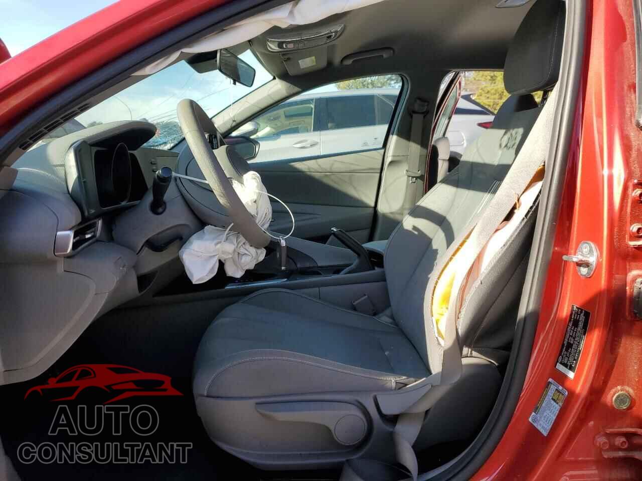 HYUNDAI ELANTRA 2023 - 5NPLM4AG6PH102775