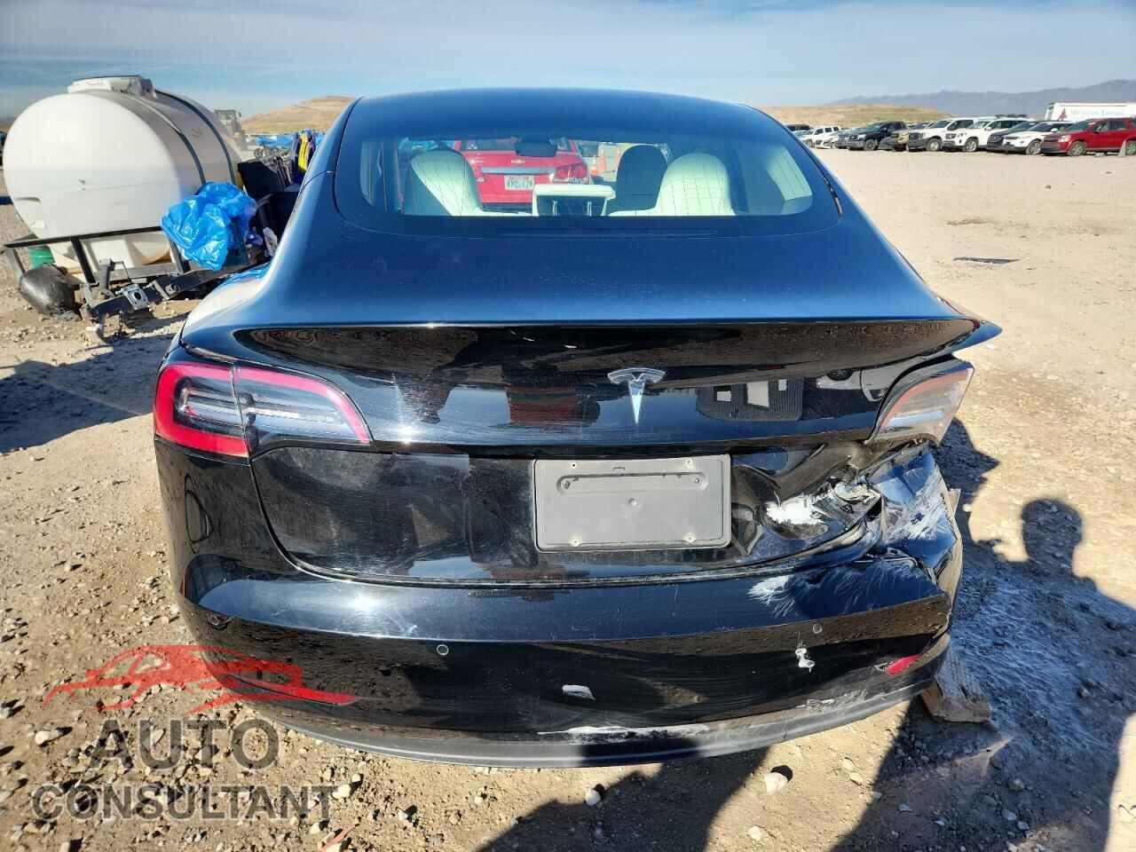 TESLA MODEL 3 2020 - 5YJ3E1EB6LF668616