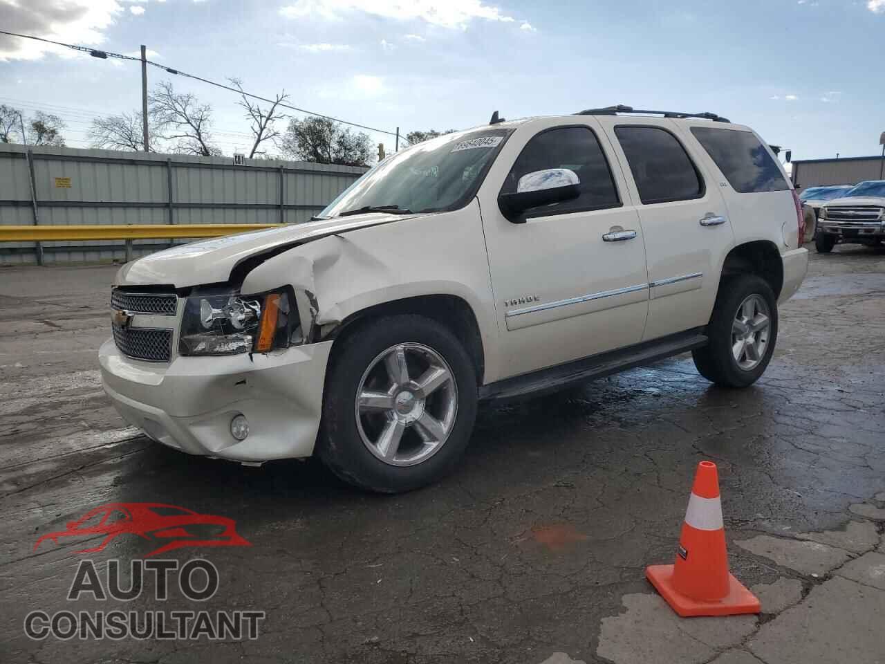 CHEVROLET TAHOE 2013 - 1GNSCCE0XDR215856