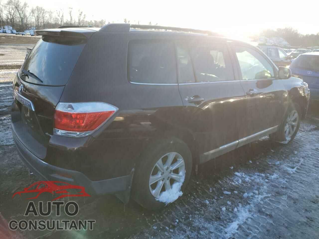 TOYOTA HIGHLANDER 2012 - 5TDBK3EH8CS100674