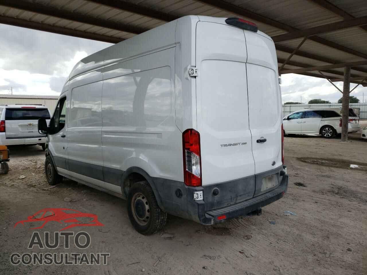 FORD TRANSIT 2019 - 1FTYR2XM2KKA28242