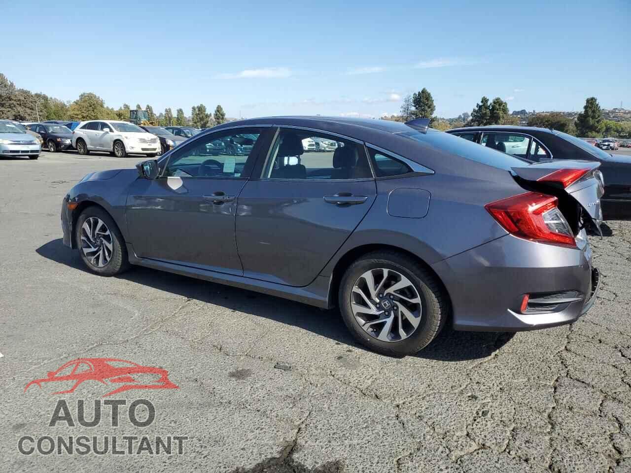 HONDA CIVIC 2018 - 2HGFC2F74JH532657