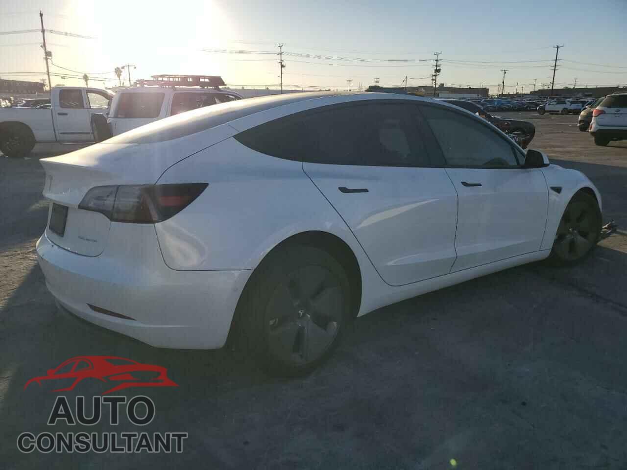 TESLA MODEL 3 2022 - 5YJ3E1EB7NF166877