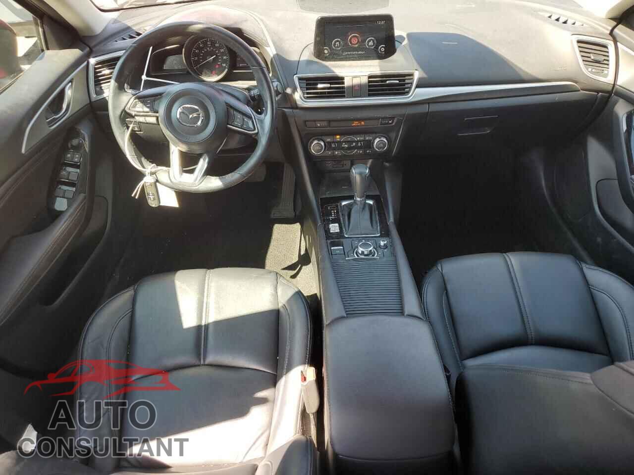 MAZDA 3 2017 - 3MZBN1L78HM137640