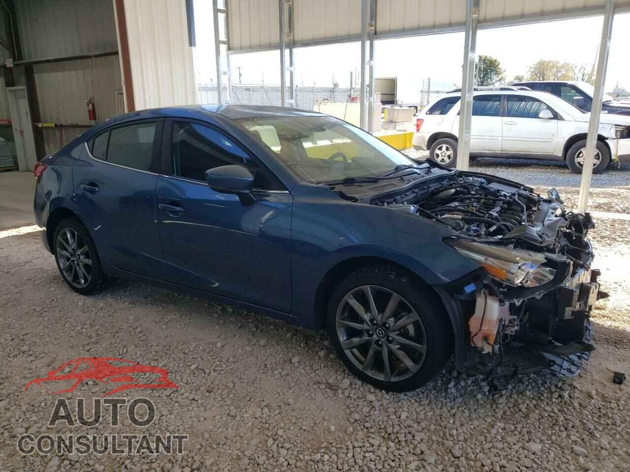 MAZDA 3 2018 - 3MZBN1V34JM194630