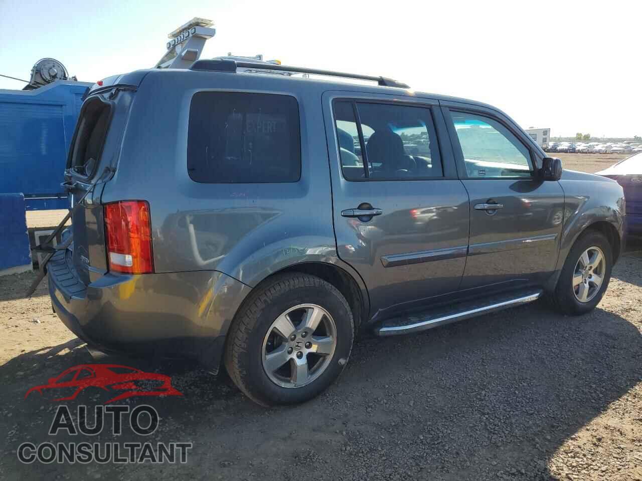 HONDA PILOT 2011 - 5FNYF4H53BB009420