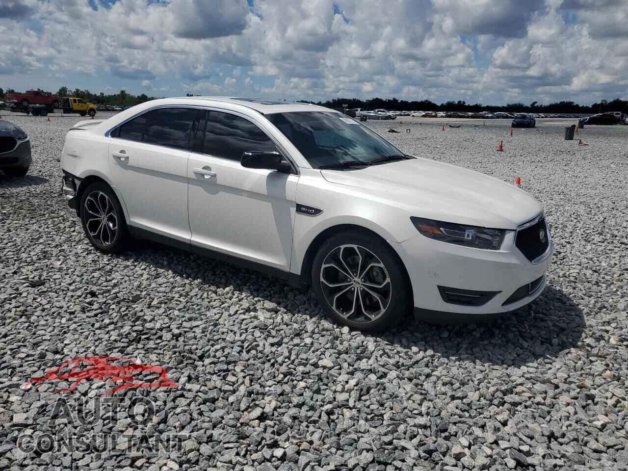 FORD TAURUS 2016 - 1FAHP2KT0GG131261