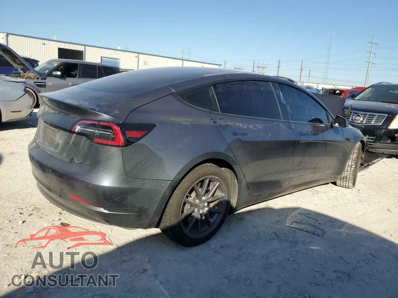 TESLA MODEL 3 2020 - 5YJ3E1EA3LF658049
