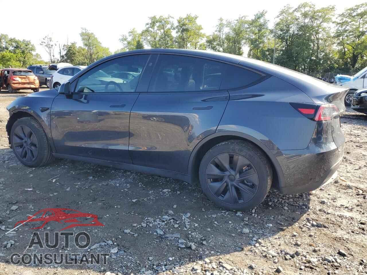 TESLA MODEL Y 2024 - 7SAYGDED2RF095700