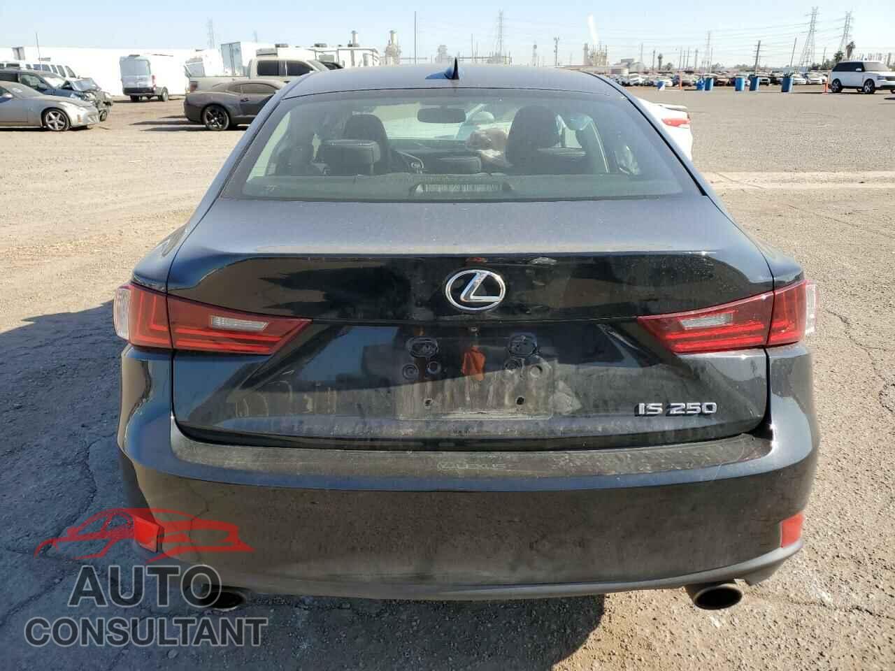 LEXUS IS 2014 - JTHBF1D2XE5011959