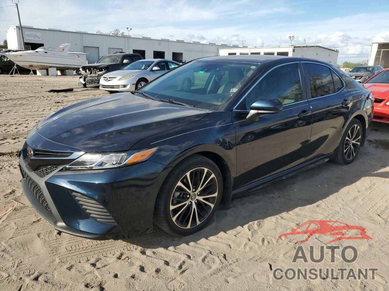 TOYOTA CAMRY 2020 - 4T1G11AK0LU896715