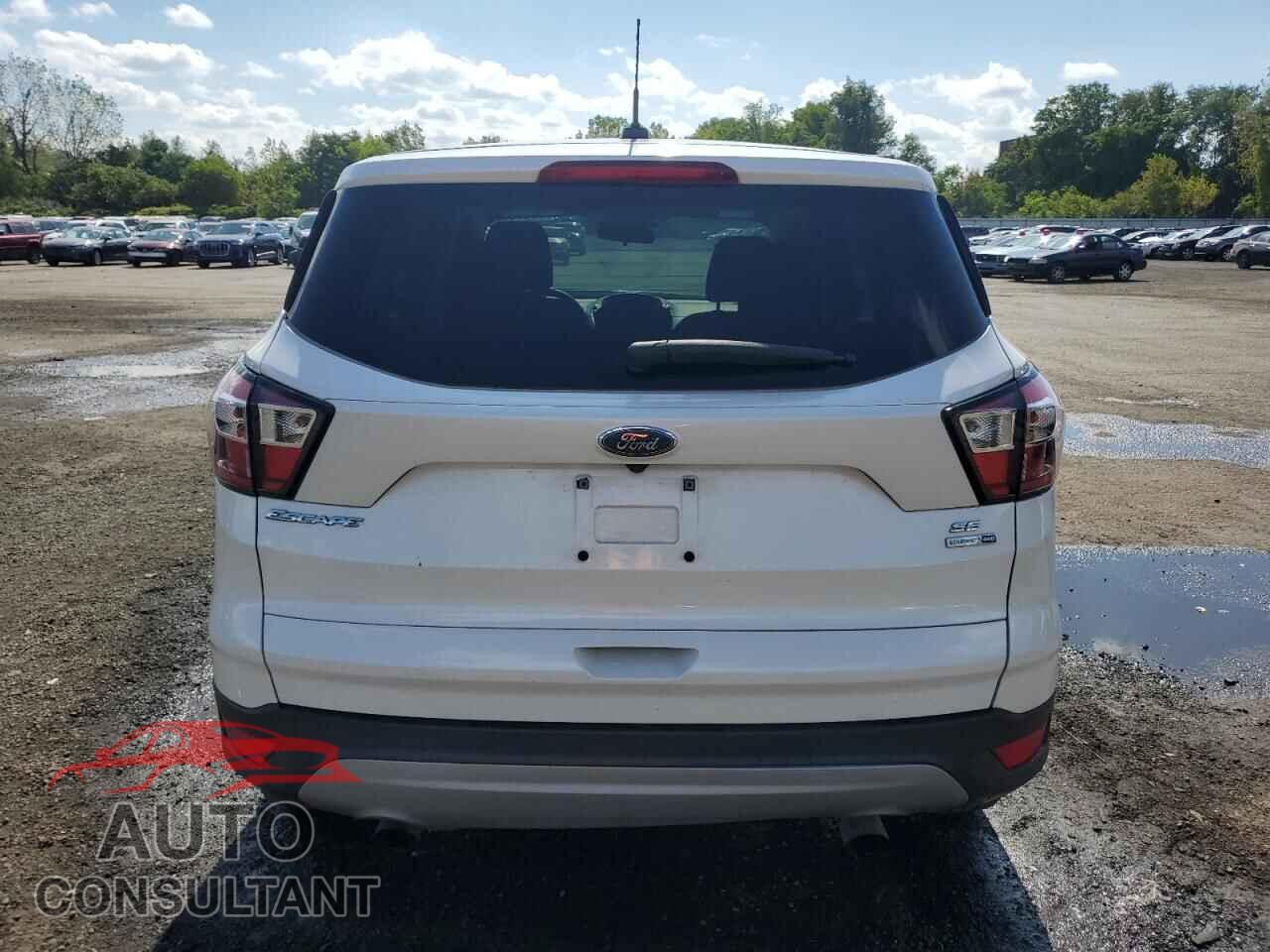 FORD ESCAPE 2017 - 1FMCU9GD6HUD99785