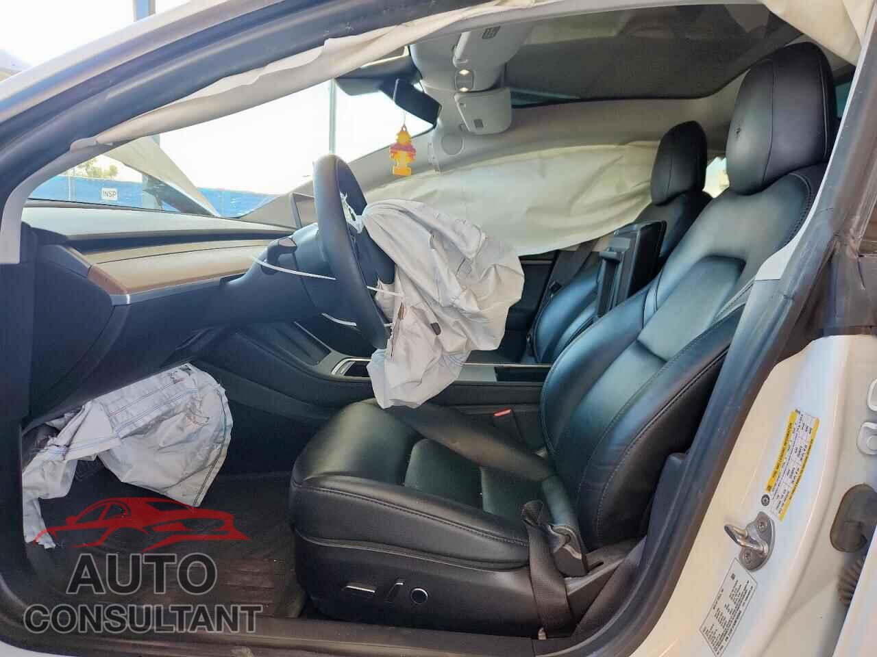 TESLA MODEL 3 2021 - 5YJ3E1EA5MF938945