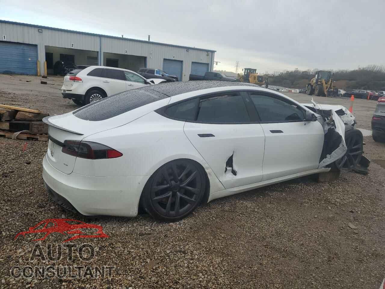 TESLA MODEL S 2021 - 5YJSA1E64MF443395