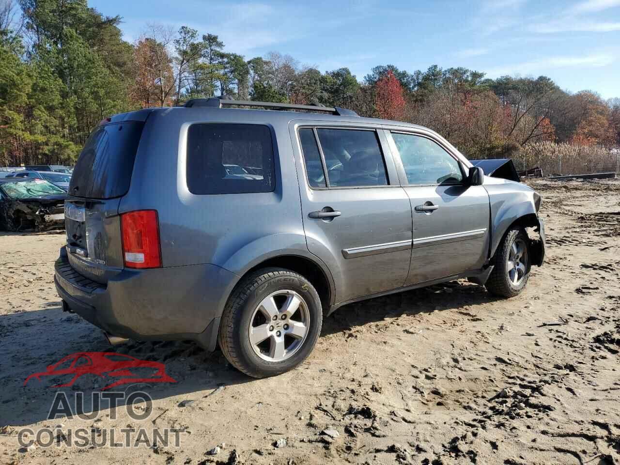 HONDA PILOT 2011 - 5FNYF4H4XBB037612
