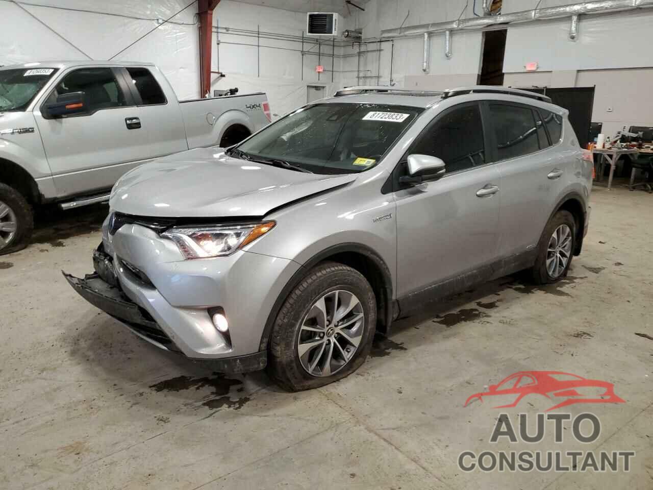 TOYOTA RAV4 2018 - JTMRJREV9JD188248