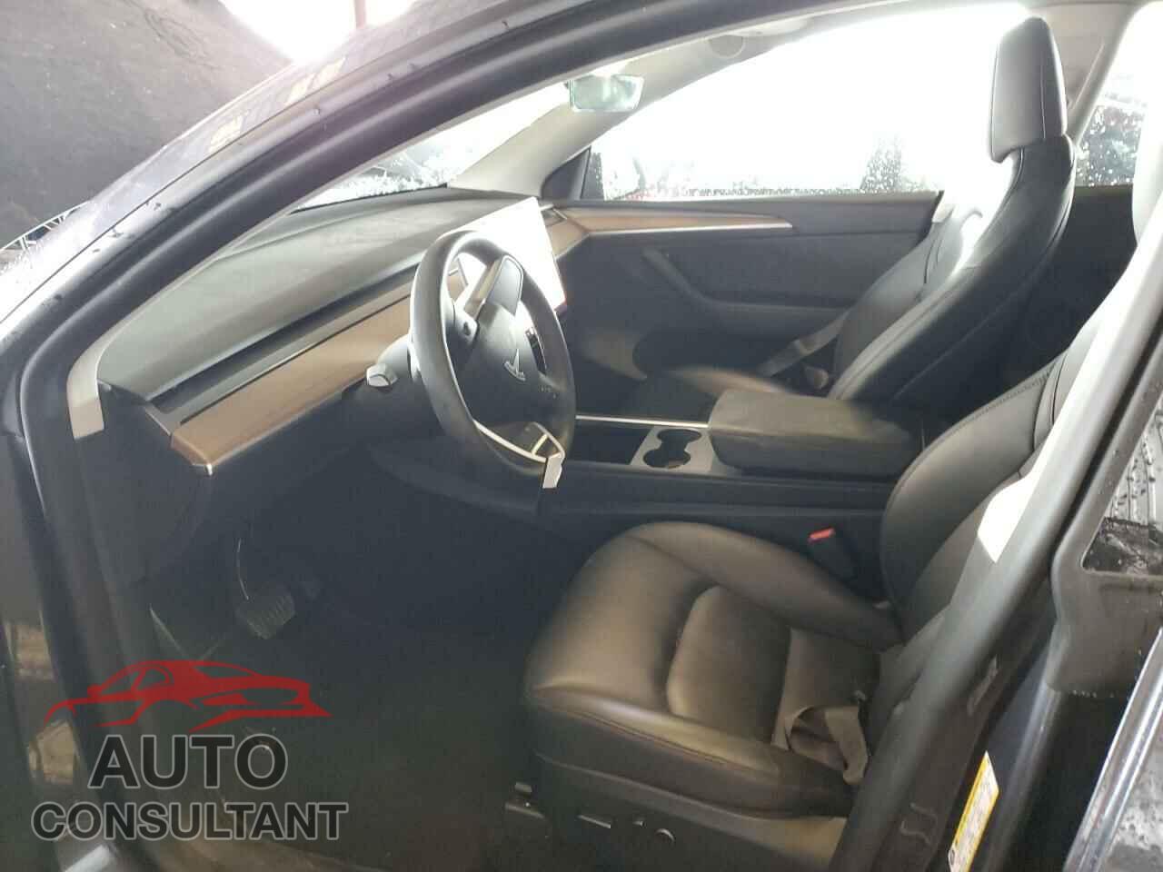 TESLA MODEL Y 2023 - 7SAYGAEE5PF838581