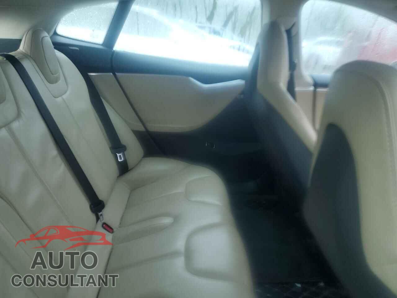 TESLA MODEL S 2013 - 5YJSA1AC0DFP10799