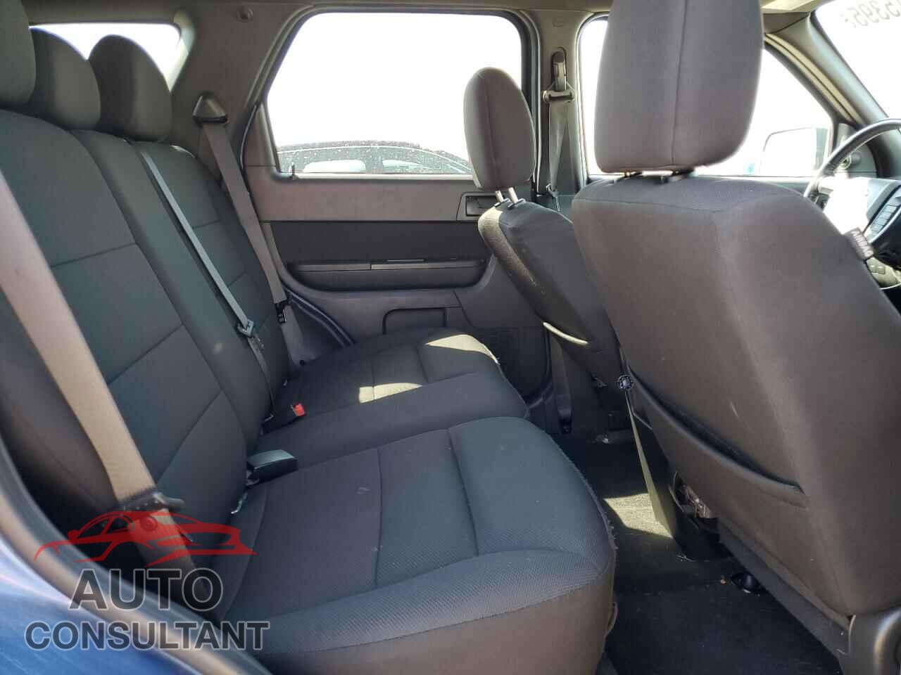 FORD ESCAPE 2010 - 1FMCU0DG2AKB31439
