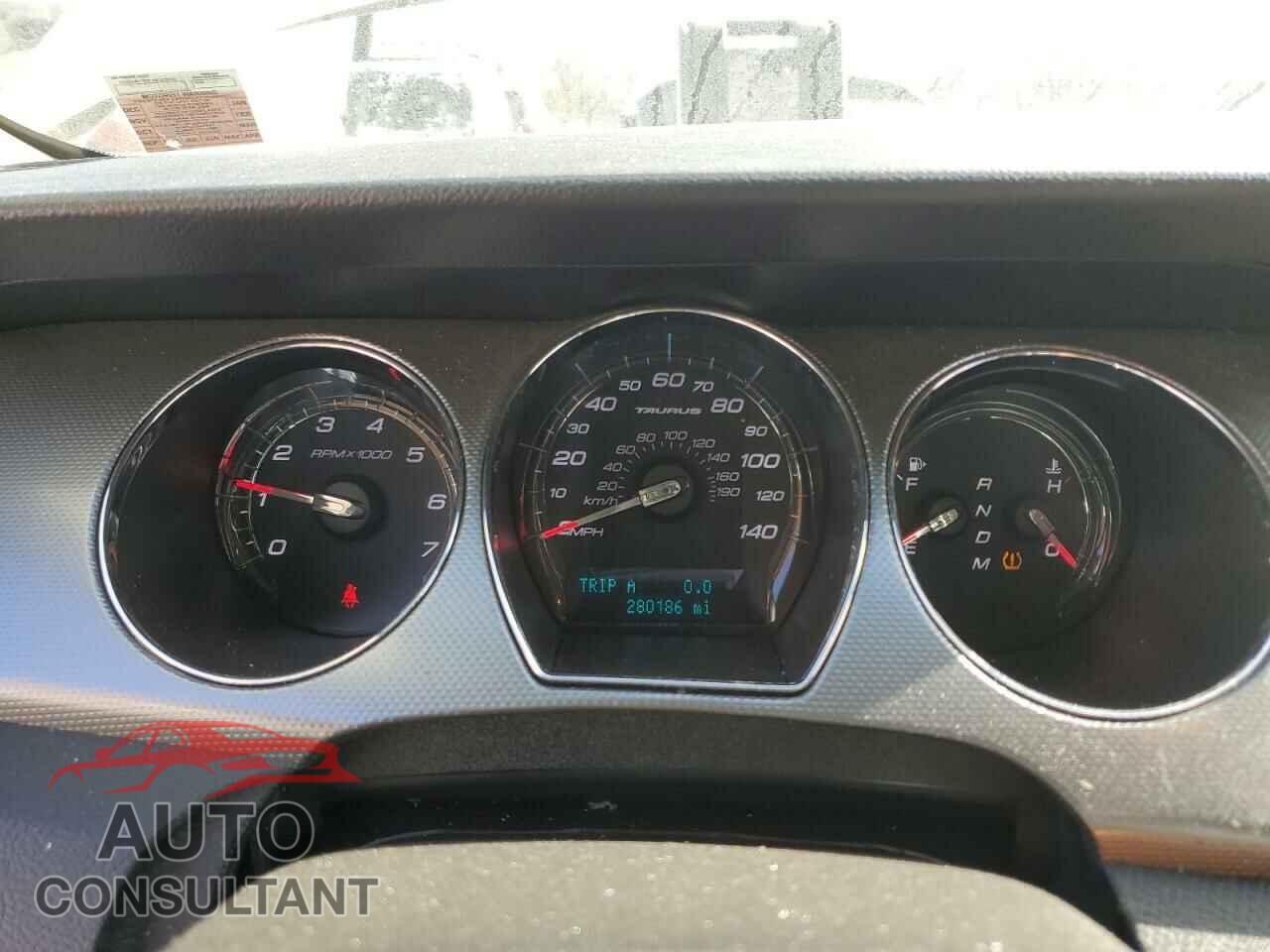 FORD TAURUS 2011 - 1FAHP2HW4BG188153