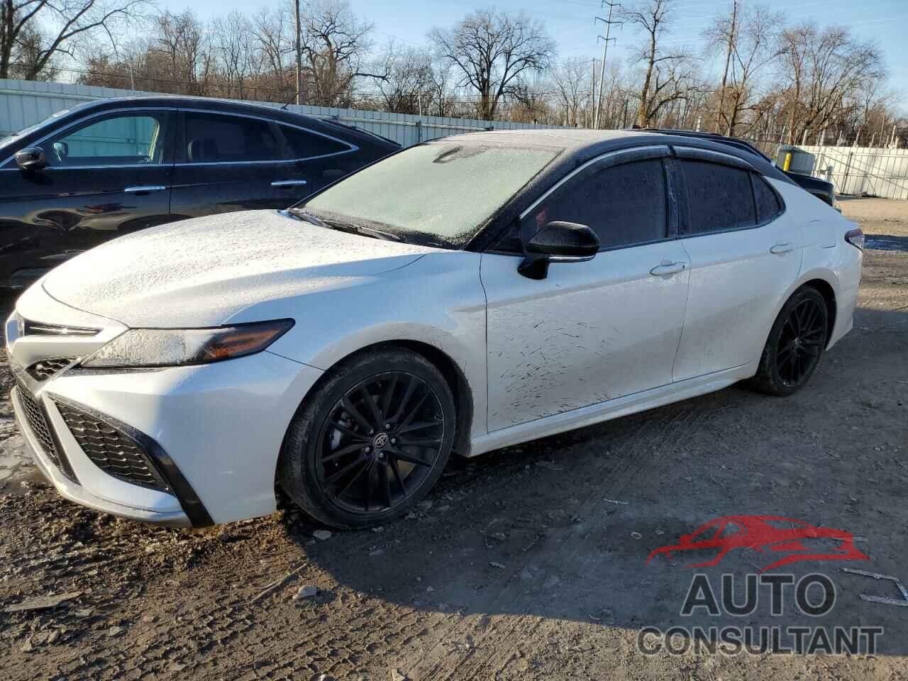 TOYOTA CAMRY 2021 - 4T1KZ1AK2MU060182