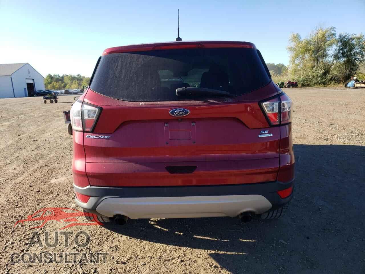 FORD ESCAPE 2017 - 1FMCU0GD1HUC85382
