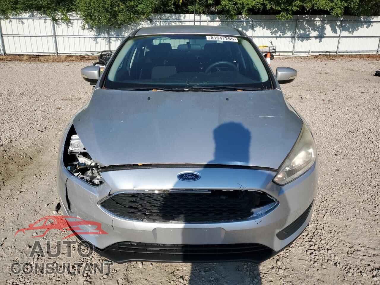 FORD FOCUS 2017 - 1FADP3F28HL300702