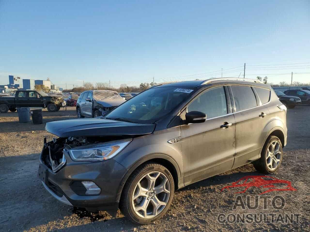 FORD ESCAPE 2017 - 1FMCU9J99HUC95411