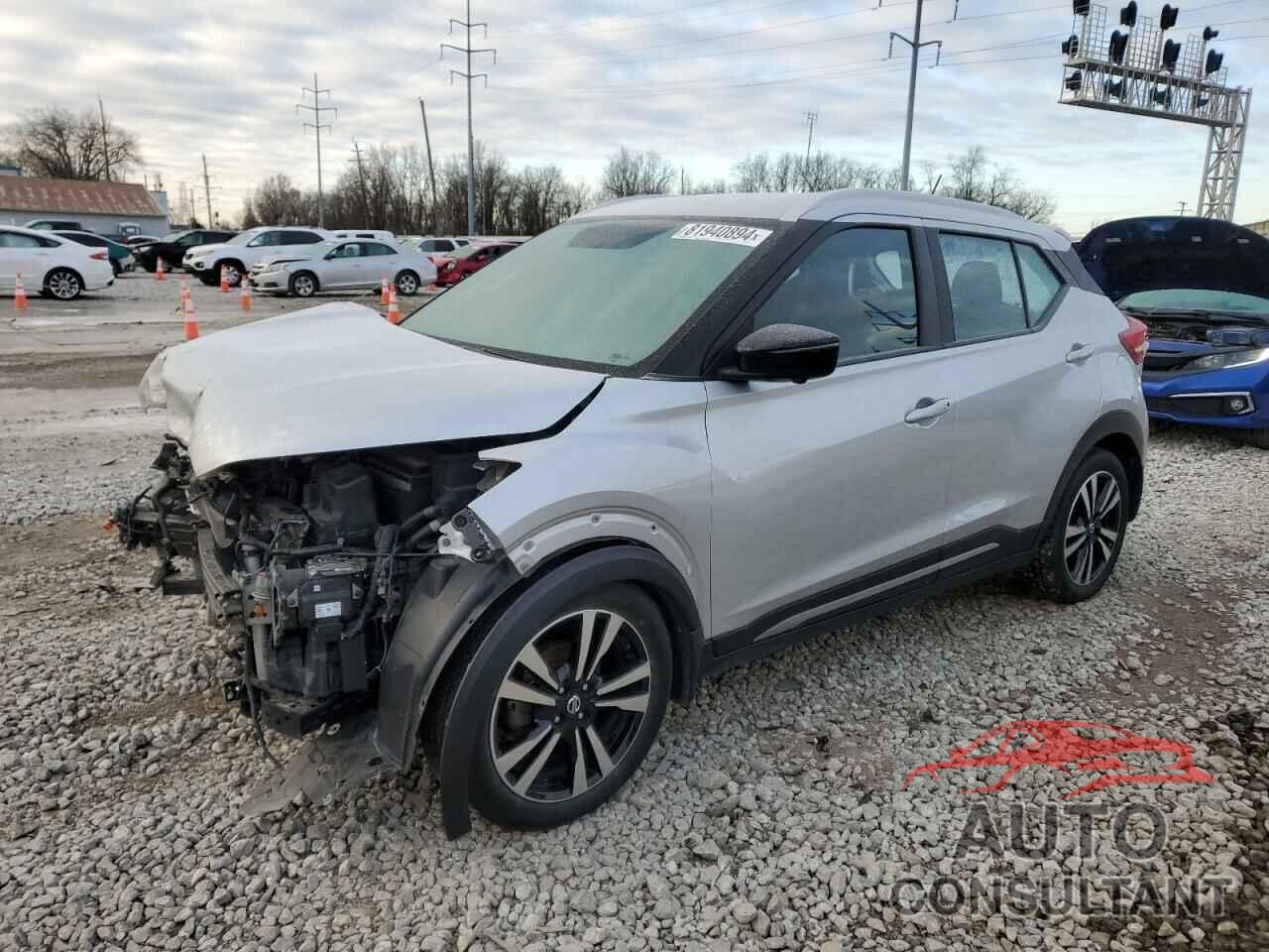 NISSAN KICKS 2018 - 3N1CP5CU7JL515217