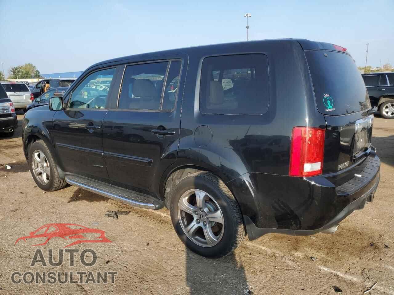 HONDA PILOT 2015 - 5FNYF4H55FB047222