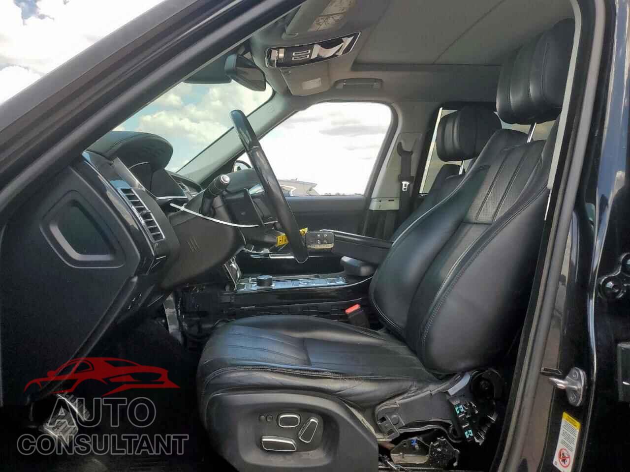 LAND ROVER RANGEROVER 2015 - SALGS3TF1FA200052