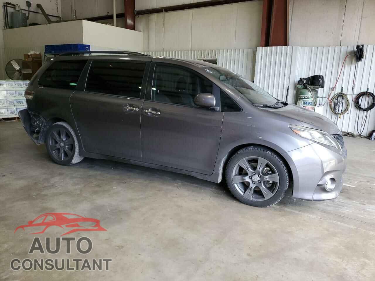 TOYOTA SIENNA 2017 - 5TDXZ3DC4HS898217