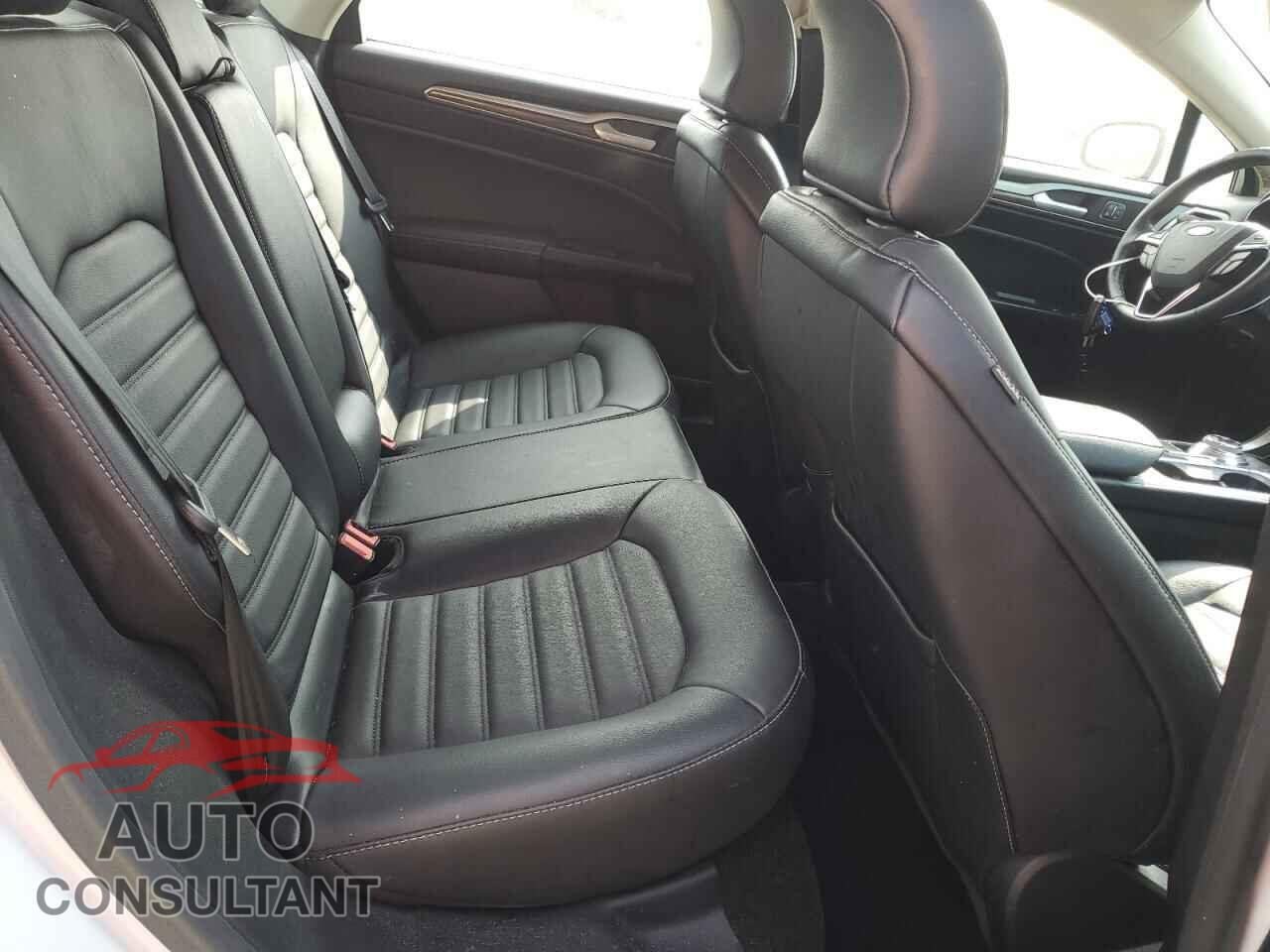 FORD FUSION 2017 - 3FA6P0LU4HR359633