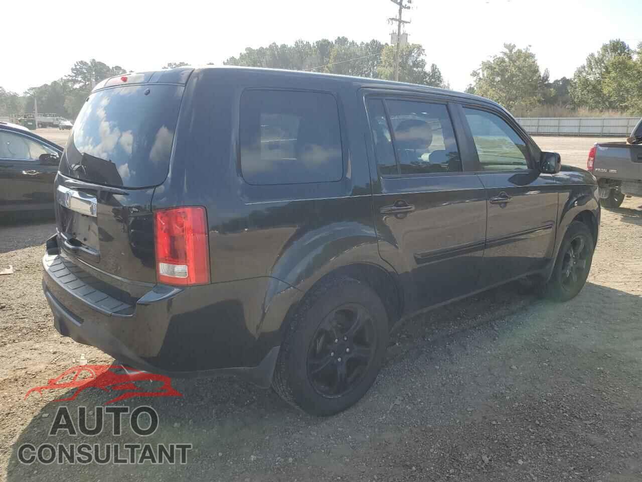 HONDA PILOT 2015 - 5FNYF3H50FB012033