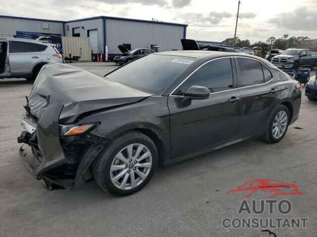 TOYOTA CAMRY 2018 - JTNB11HK1J3006208